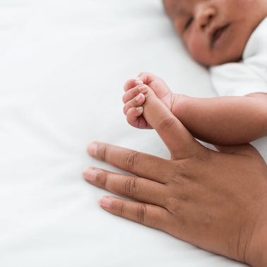 Newborn baby dry sales skin
